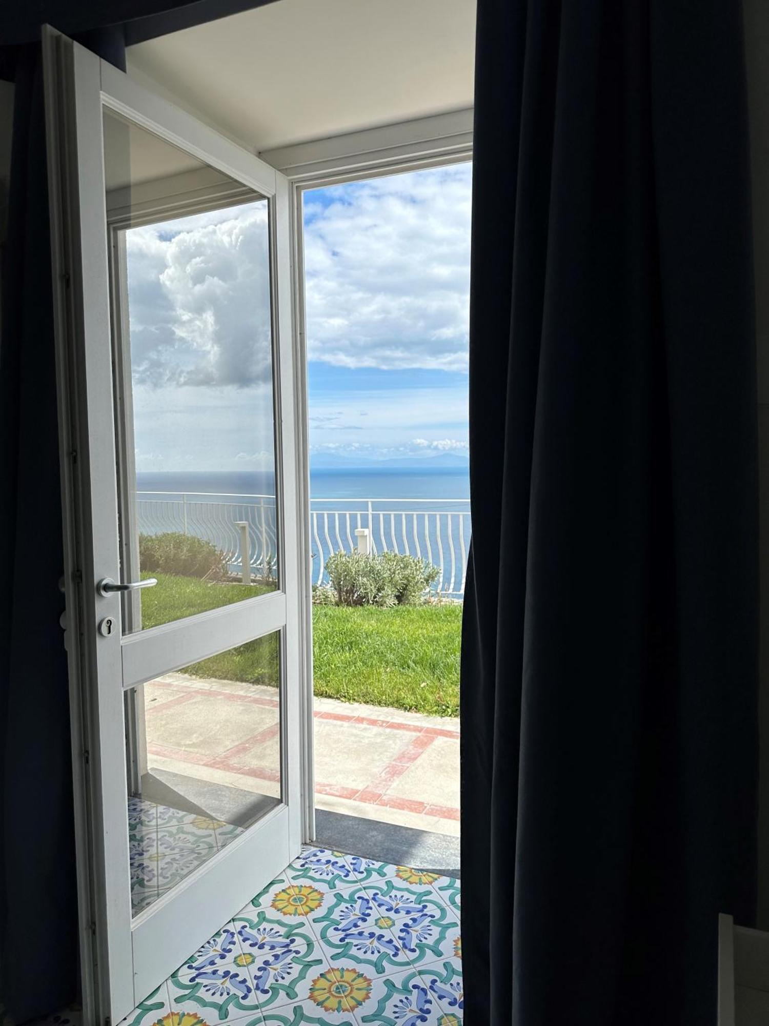 Le More Di Praiano Exteriör bild