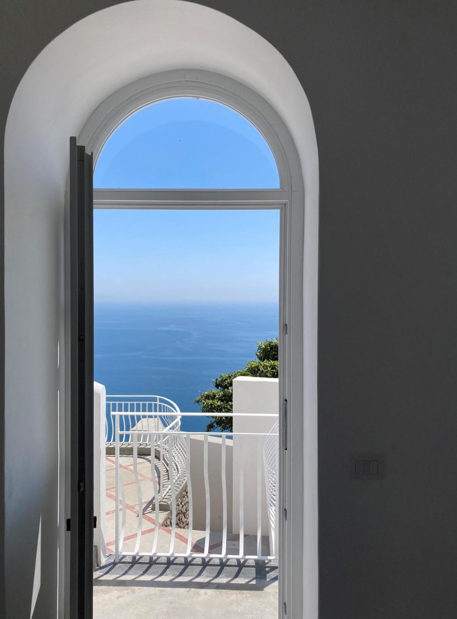 Le More Di Praiano Exteriör bild